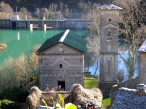 borghi toscana lago